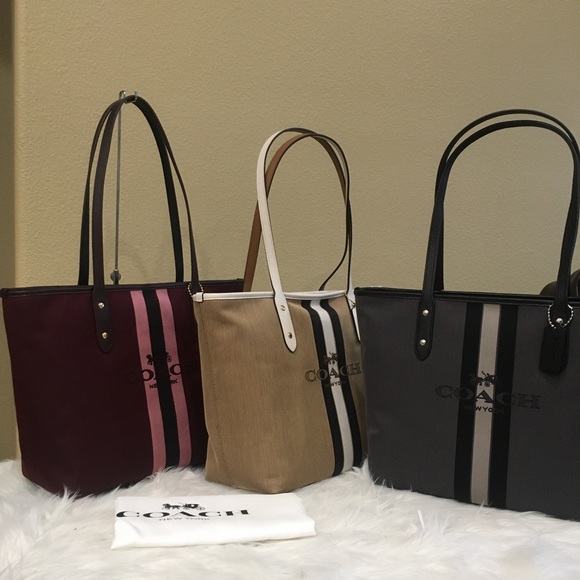 Last one ✨coach shoulder tote - Picture 8 of 8